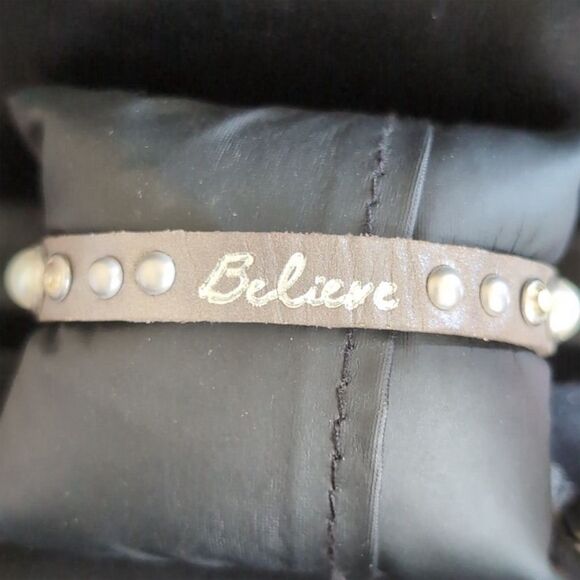 Good Works Leather and Silver Buckle Bracelet "Believe" Design Magnetic Clasp - Picture 2 of 4